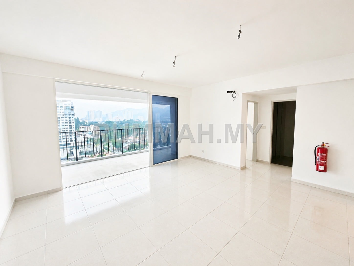 3-bedroom condo in Jelutong, Penang for sale - Corner Units in Central Residence @ Jelutong Seaview units with  2 Side by Side Carpark