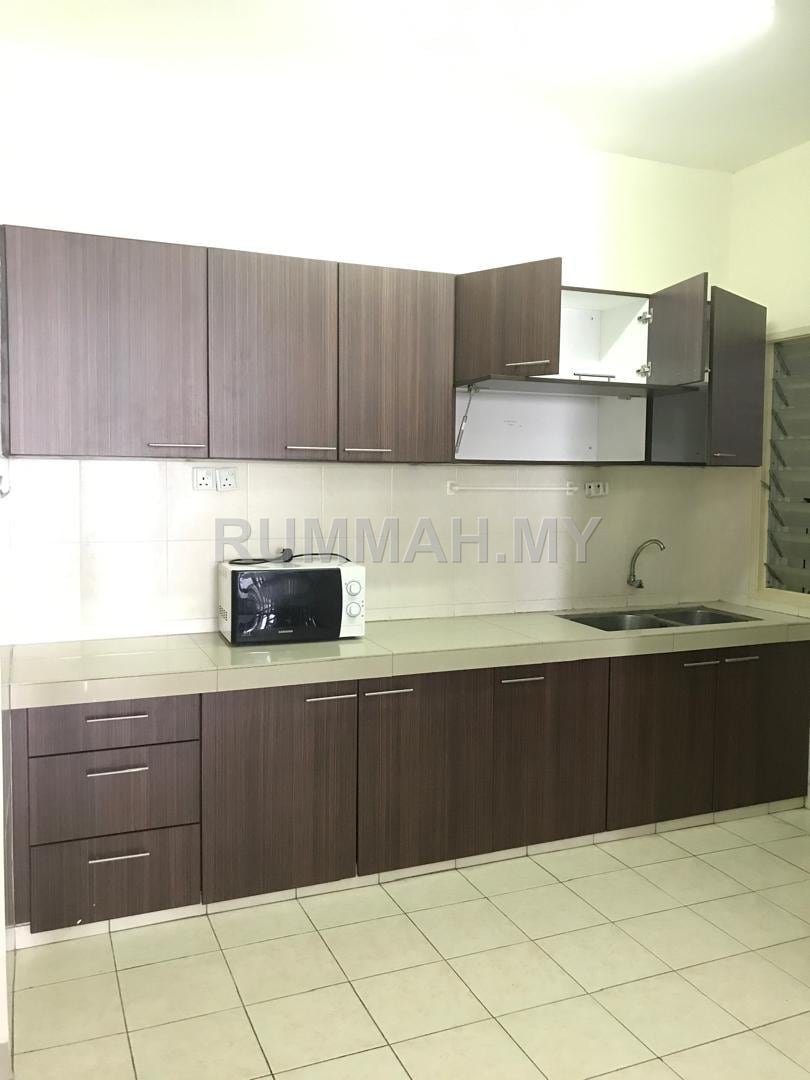 4-bedroom condo in Bandar Sunway, Selangor for rent - Suriamas Condo Rent, Fully Furnished 4 Rooms, Bandar Sunway PJS10