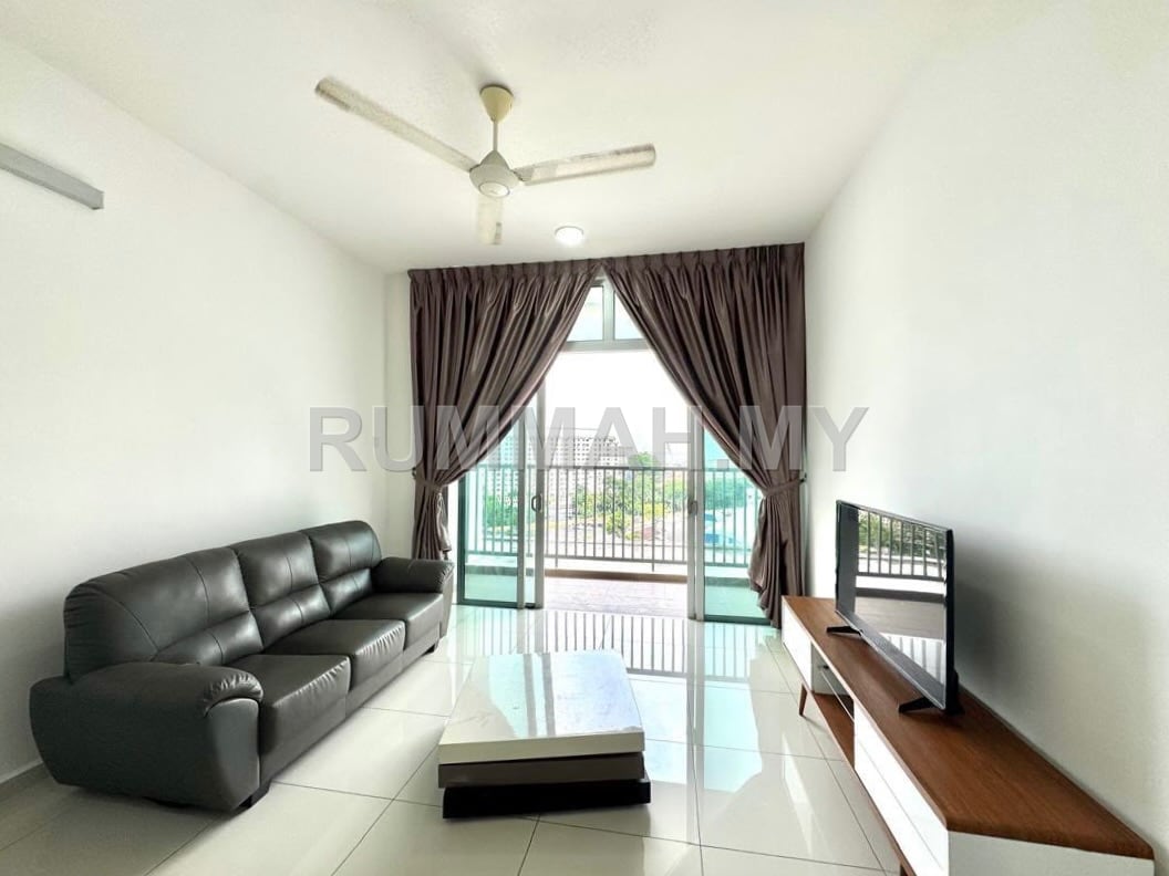 3-bedroom condo in Jelutong, Penang for rent - Sandilands Condominium Jelutong Fully Furnished 3 Bedrooms Unit For Rent