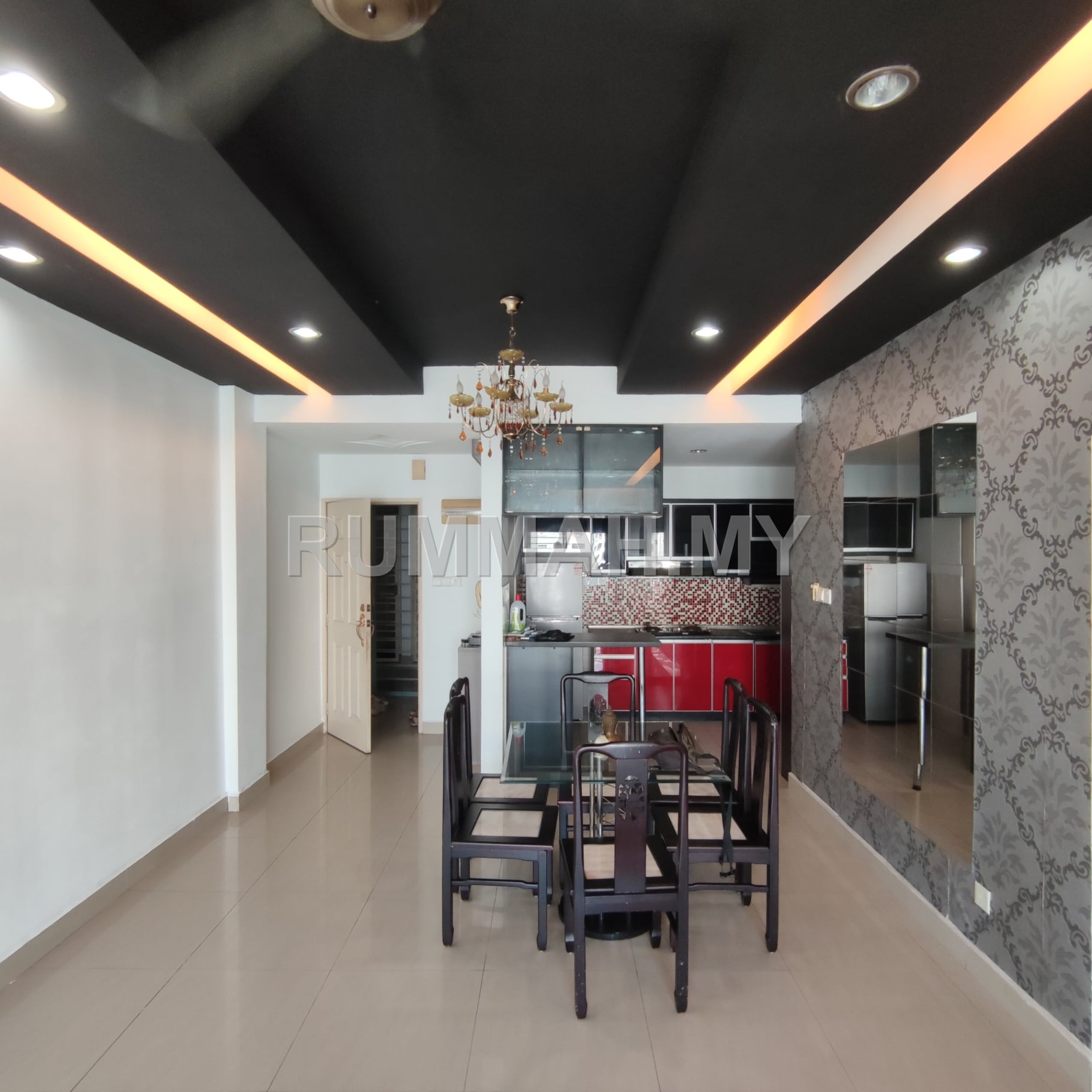 4-bedroom condo in Bandar Sunway, Selangor for sale - Suriamas Condo, Below Market Non Bumi, 1245sqft 4 Rooms, Bandar Sunway PJS10