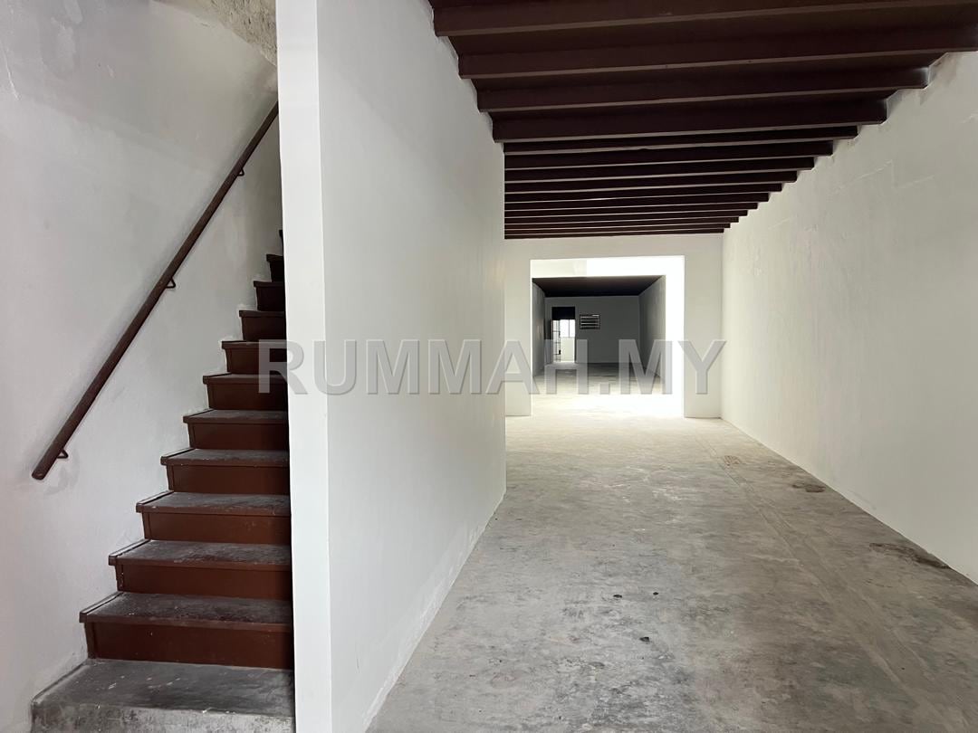 commercial in George Town, Penang for rent - Lebuh Pantai Shophouse Newly Refurbished Georgetown Heritage Zoning