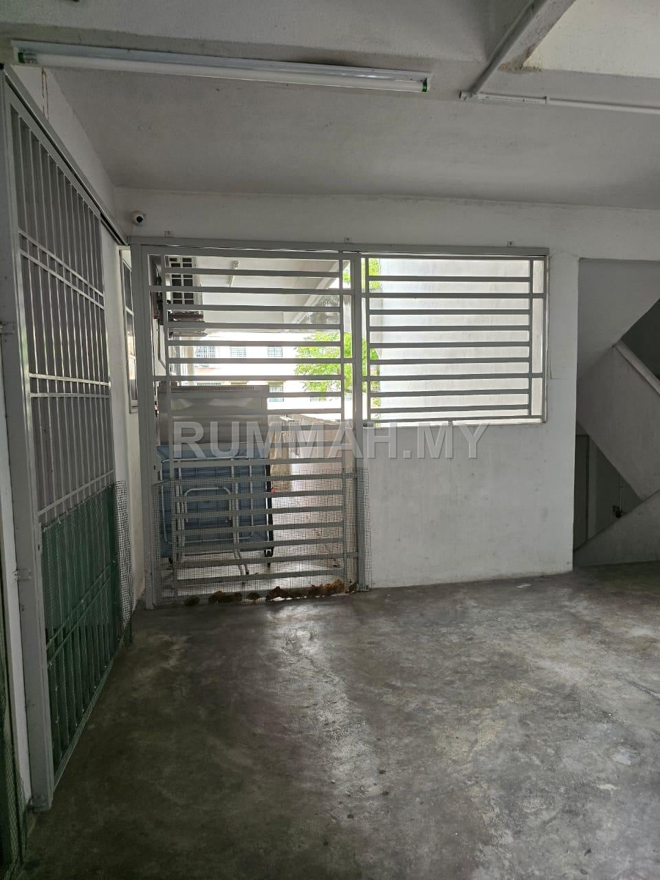 3-bedroom condo in Relau, Penang for sale - Apartment for Sale @ Taman Sri Relau, Block 88D | Corner Unit