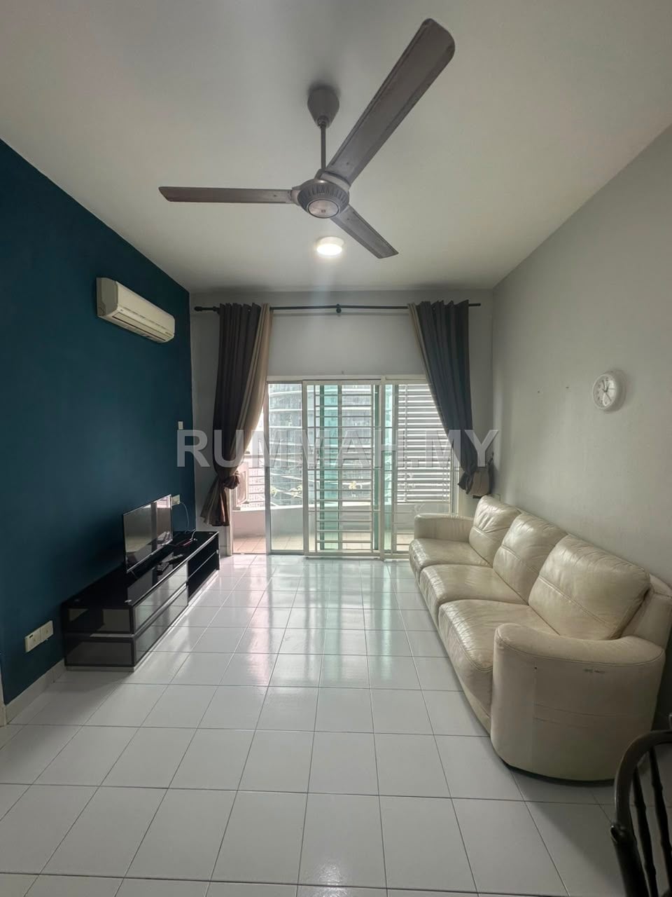 3-bedroom condo in Gelugor, Penang for rent - Condo for Rent @ University Place, Gelugor | Fully Furnished