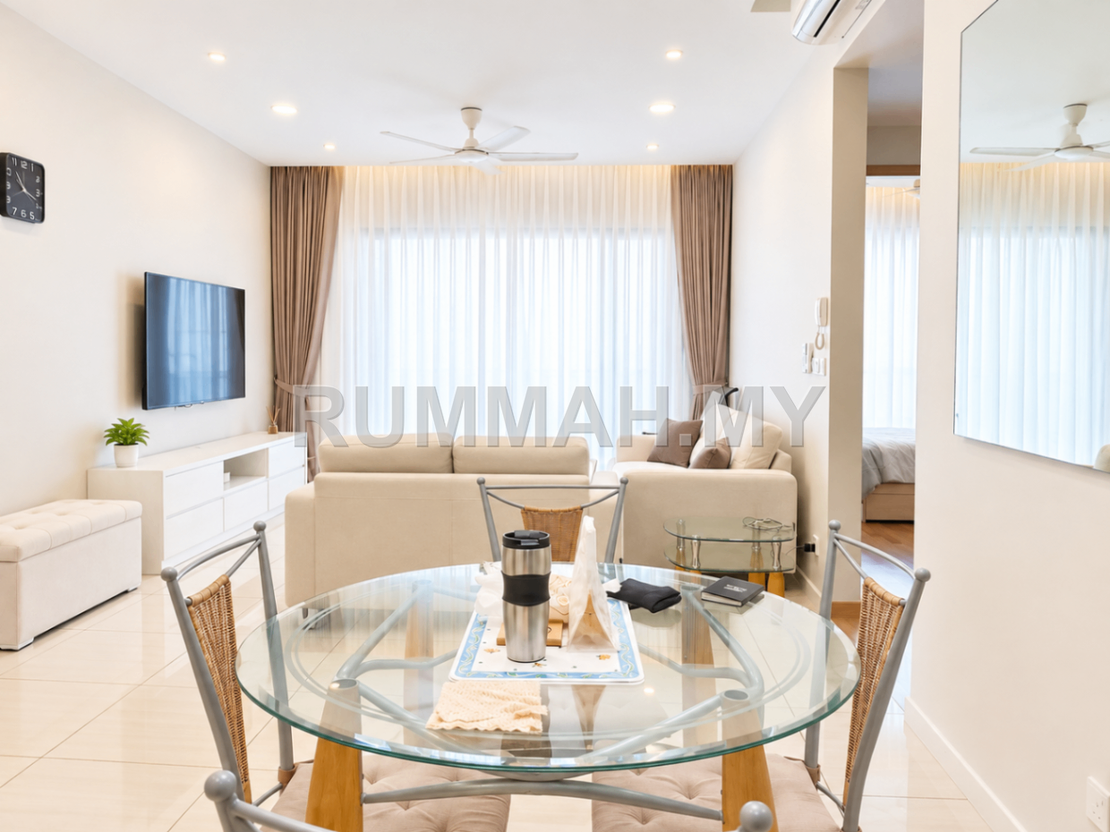 3-bedroom condo in Bayan Lepas, Penang for sale - Queens Residence Q1 Bayan Lepas Fully Furnished Direct Seaview Unit For Sale with 2 Carpark