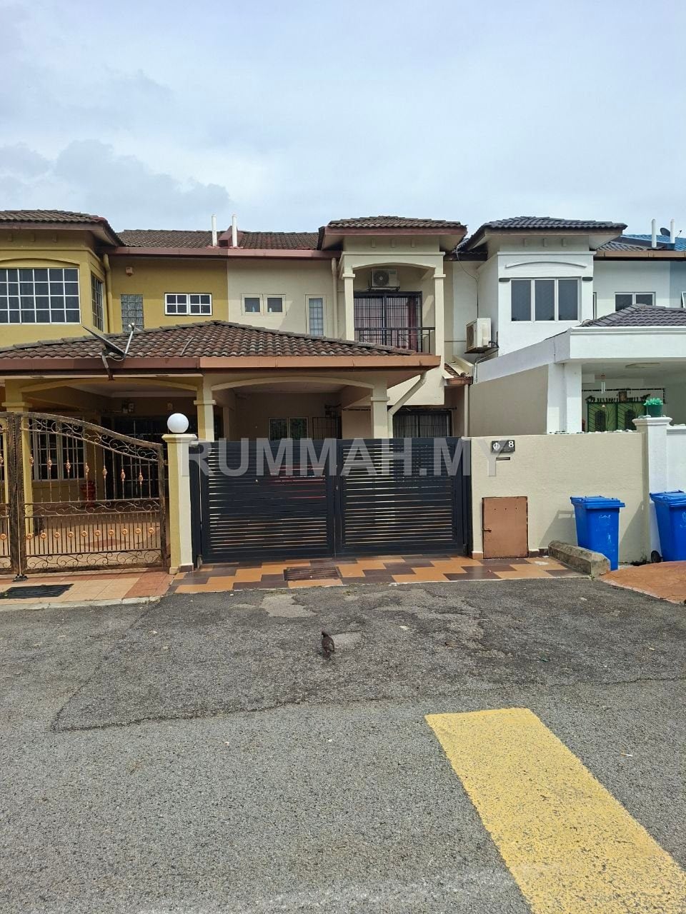 4-bedroom house in shah alam, Selangor for sale - DOUBLE STOREY TERRACE HOUSE FOR SALE @ SEKSYEN 25, SHAH ALAM