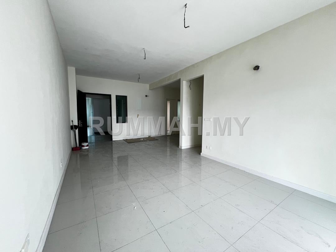 4-bedroom condo in Relau, Penang for sale - Iconic Skies Sungai Ara , 1583sft, Original Unit, 2 Cp