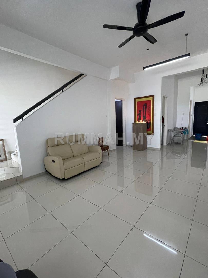 5-bedroom house in Bukit Jambul, Penang for sale - Vista Jambul Terrace three storey, gated guarded