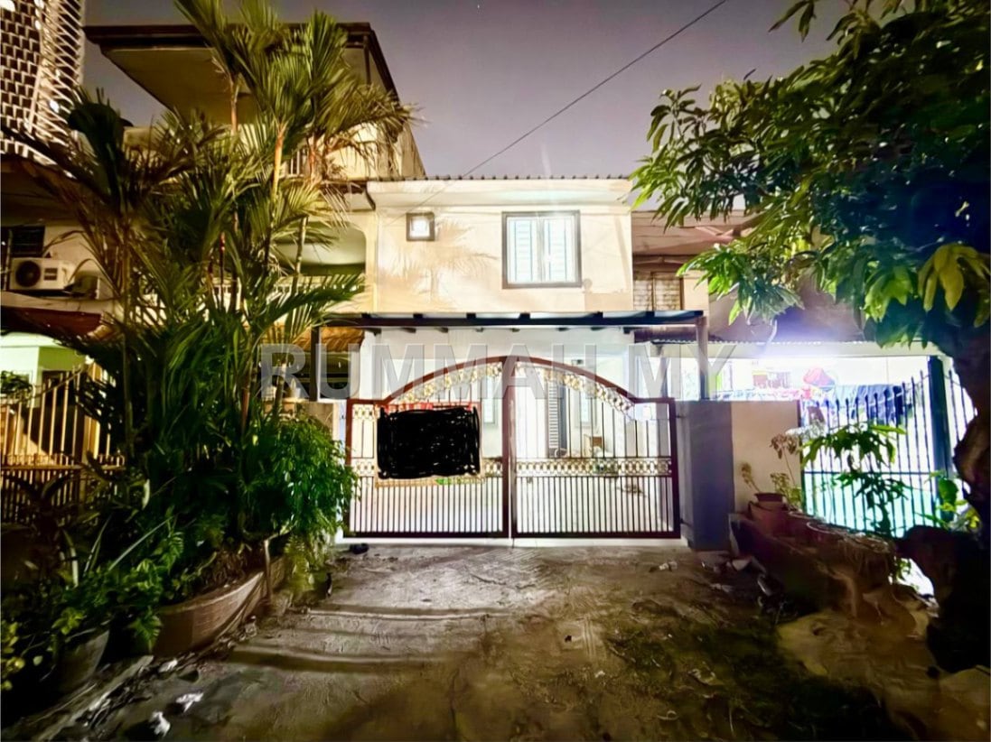 4-bedroom house in Petaling jaya, Selangor for sale - 2.5 Storey PJS 6, PJ Selatan, Bandar Sunway, Petaling Jaya