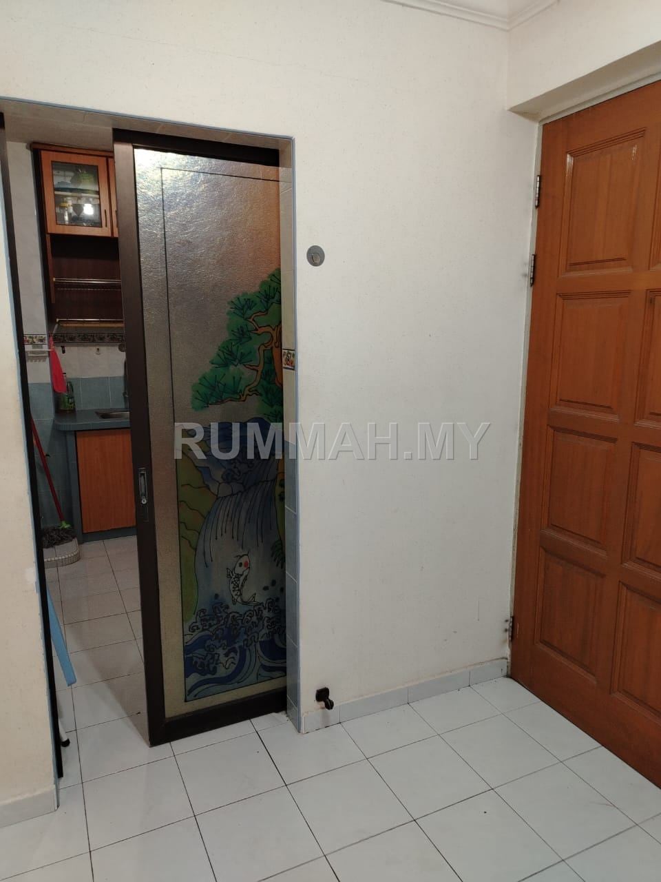 2-bedroom condo in Jelutong, Penang for rent - Flat for Rent @ Krystal Heights, Jelutong | Freehold