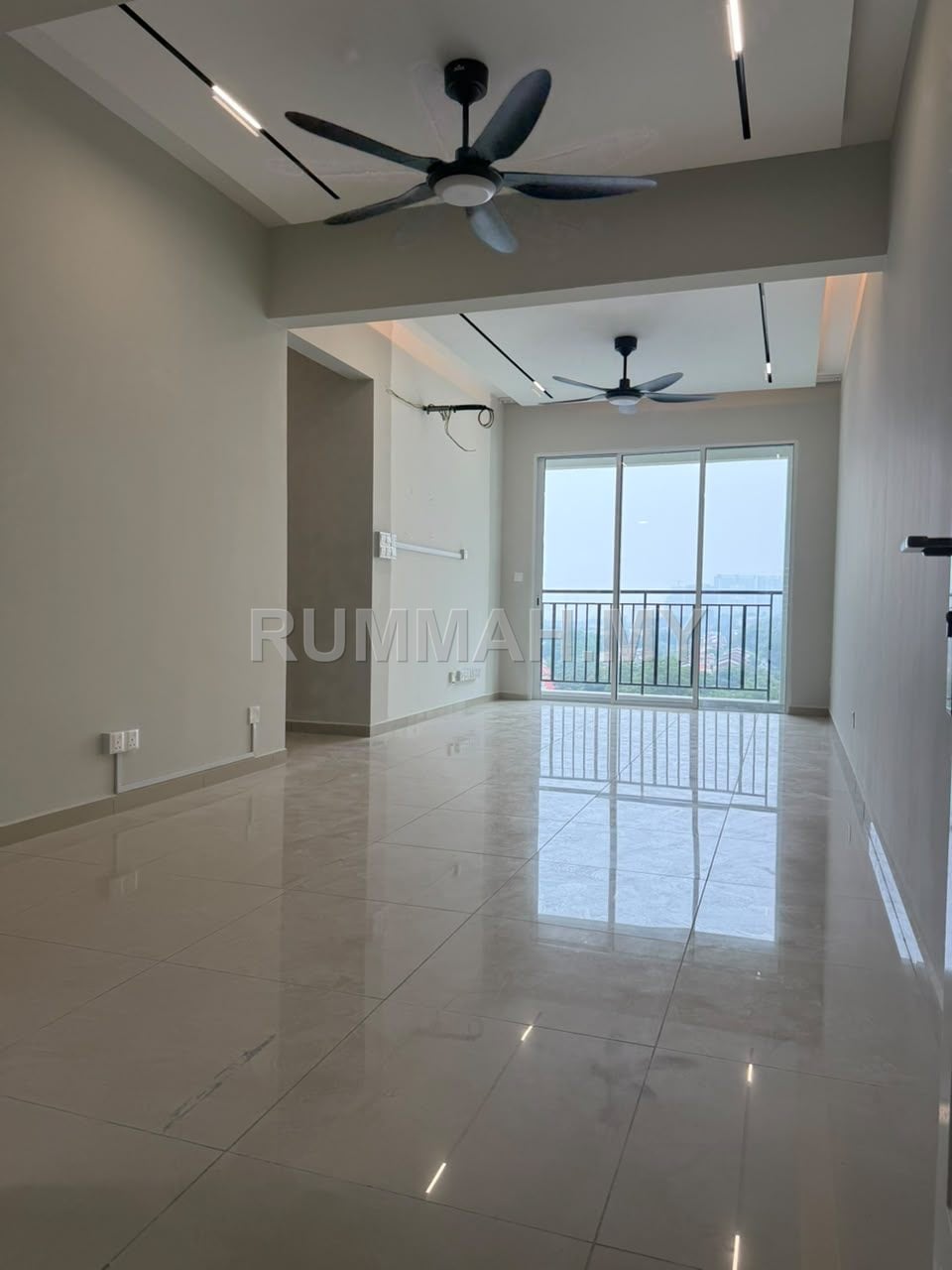 3-bedroom condo in Gelugor, Penang for rent - Ideal Residency, Gelugor | Partially Furnished