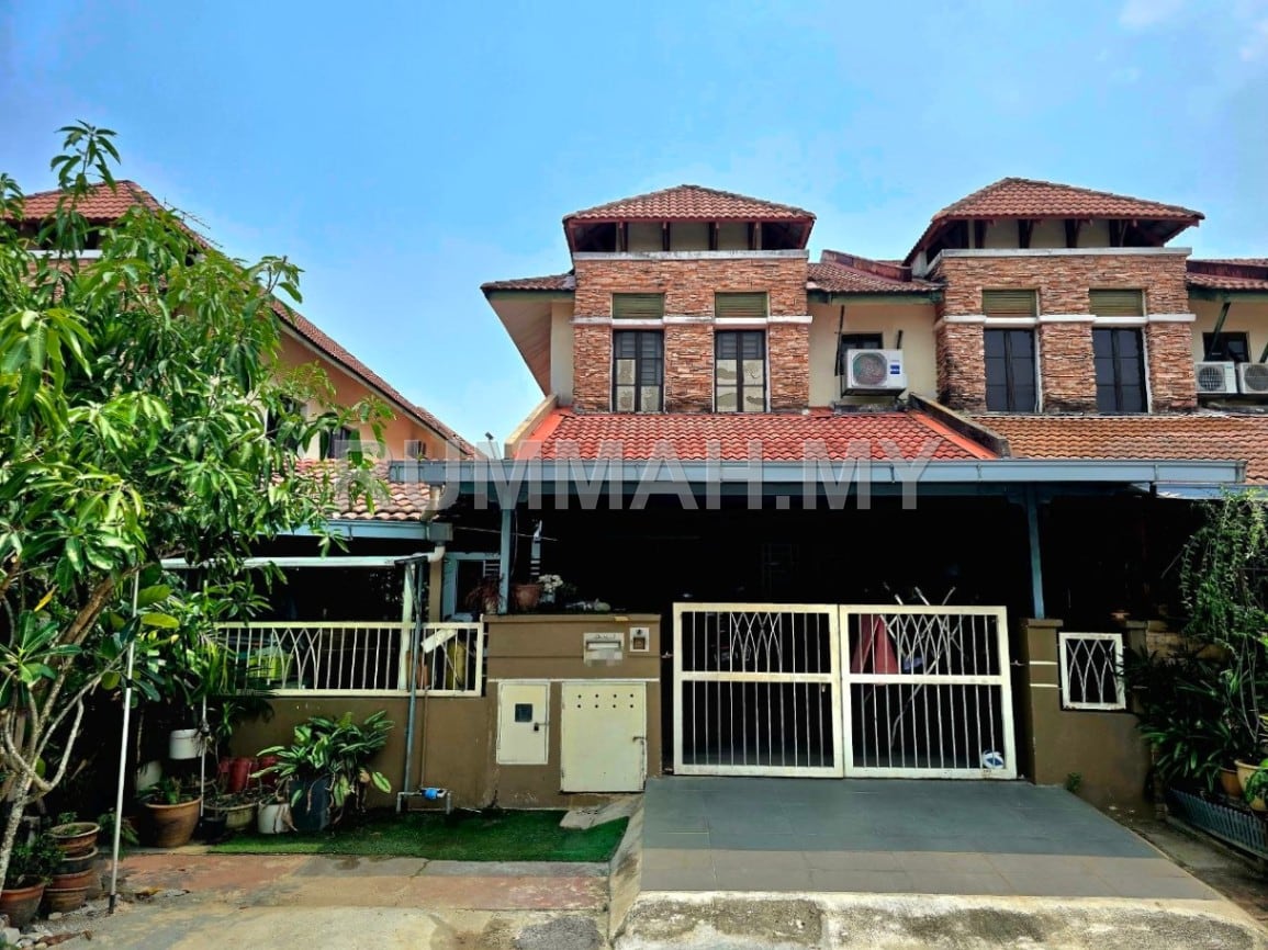 5-bedroom house in puchong, Selangor for sale - WTS ENDLOT Double Storey Terrace Bandar Nusaputra Seksyen 1 Puchong Selangor