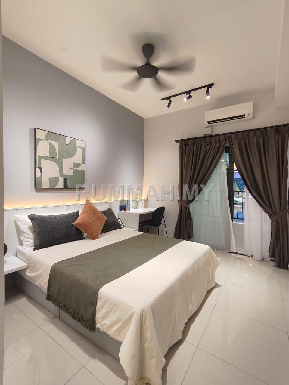 3-bedroom condo in Batu Kawan, Penang for sale - Batu Kawan Dual Key Semi-Furnished Near Columbia Asia Hospital Good For Invest