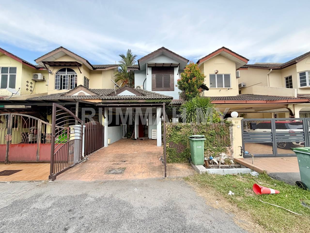 4-bedroom house in puchong, Selangor for sale - Double Storey Terrace, Jalan Wawasan, Pusat Bandar Puchong