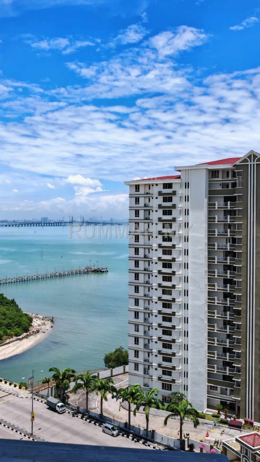 3-bedroom condo in Bayan Lepas, Penang for sale - Putra Place Nice View Corner Unit Fully Renovated 