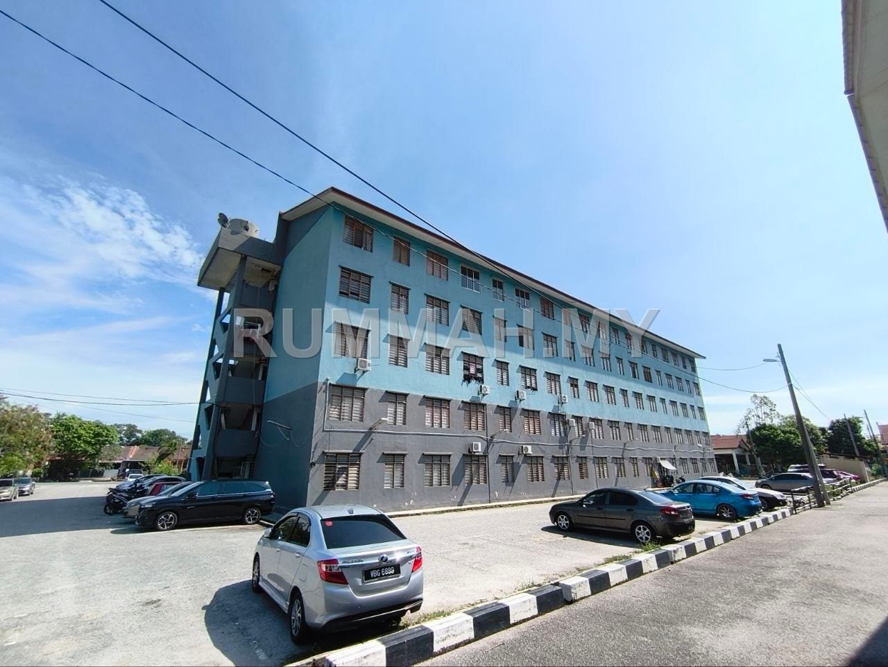 3-bedroom condo in Pengkalan Balak, Melaka for sale - Flat for Sale Ground Floor @ Taman Bidara Permai, Pengkalan Balak | Leasehold Non Bumi Lot