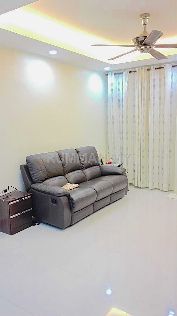 3-bedroom condo in Bayan Baru, Penang for sale - D'Piazza Condominium 1100 sqft Bayan Baru