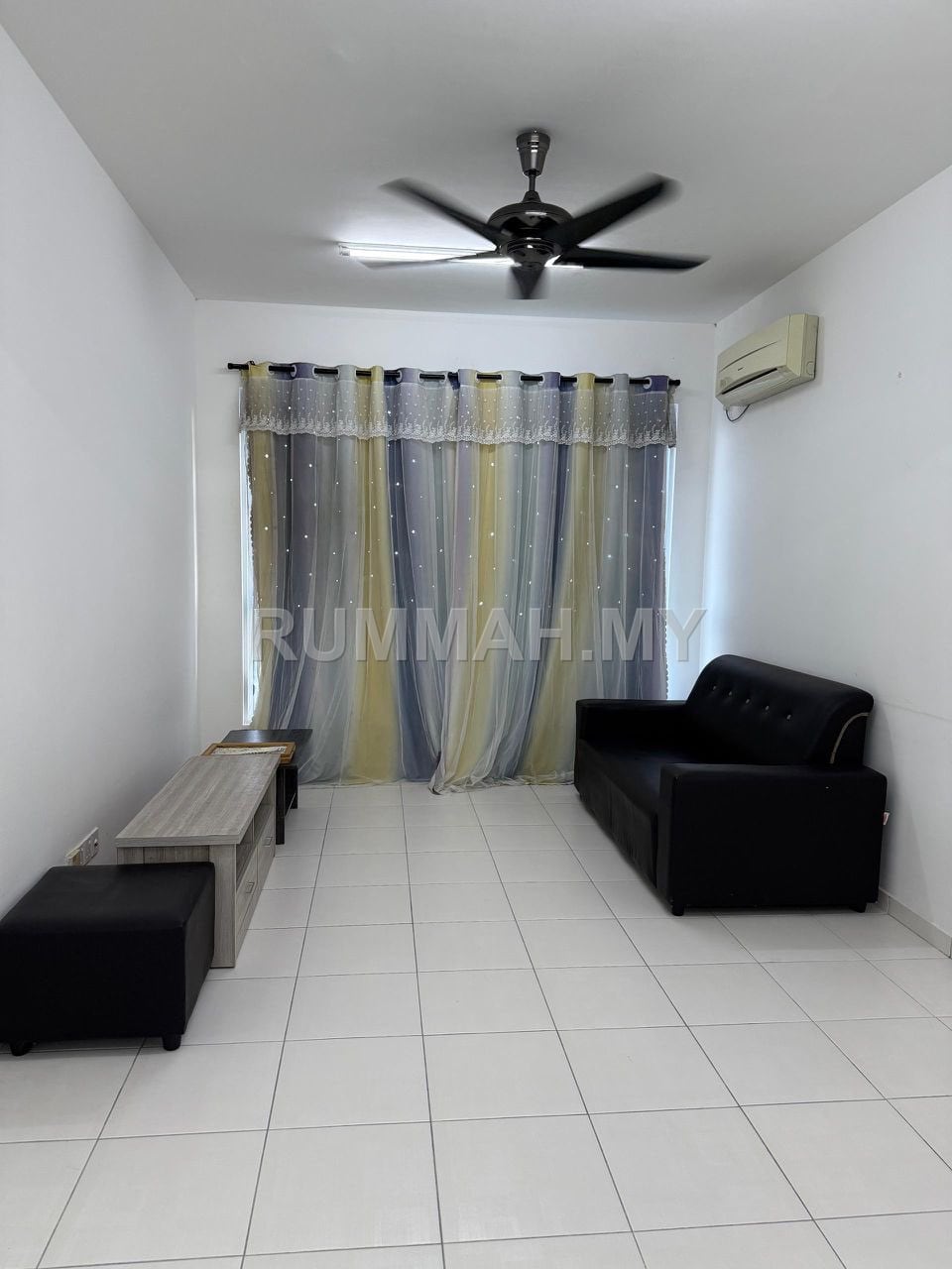 3-bedroom condo in Tanjung Tokong, Penang for rent - I Santorini @ Tanjung Tokong | Partially Furnished| Pool View | 2Cp| SA11652
