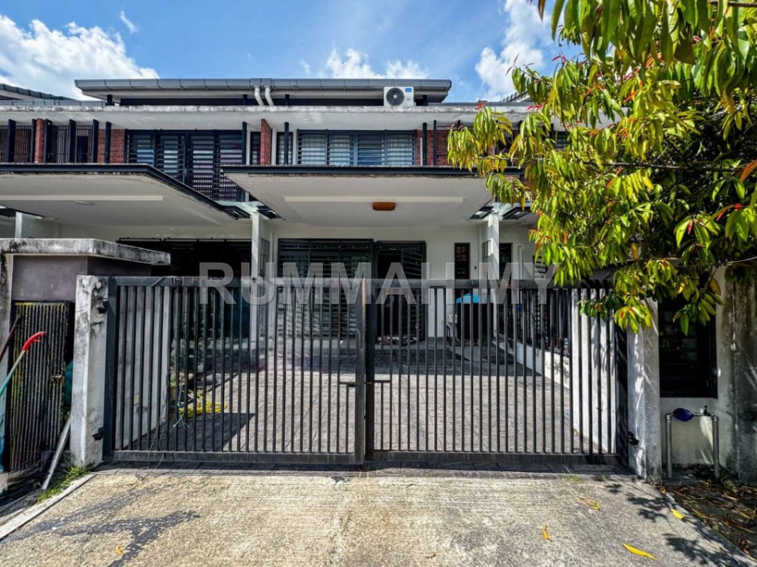 4-bedroom house in shah alam, Selangor for sale - Double Storey Elmina Valley 1, U16 Denai Alam