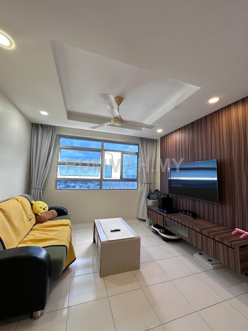 3-bedroom condo in Gelugor, Penang for sale - The Pulse High Floor @ Gelugor, Penang | FOR SALE 出售