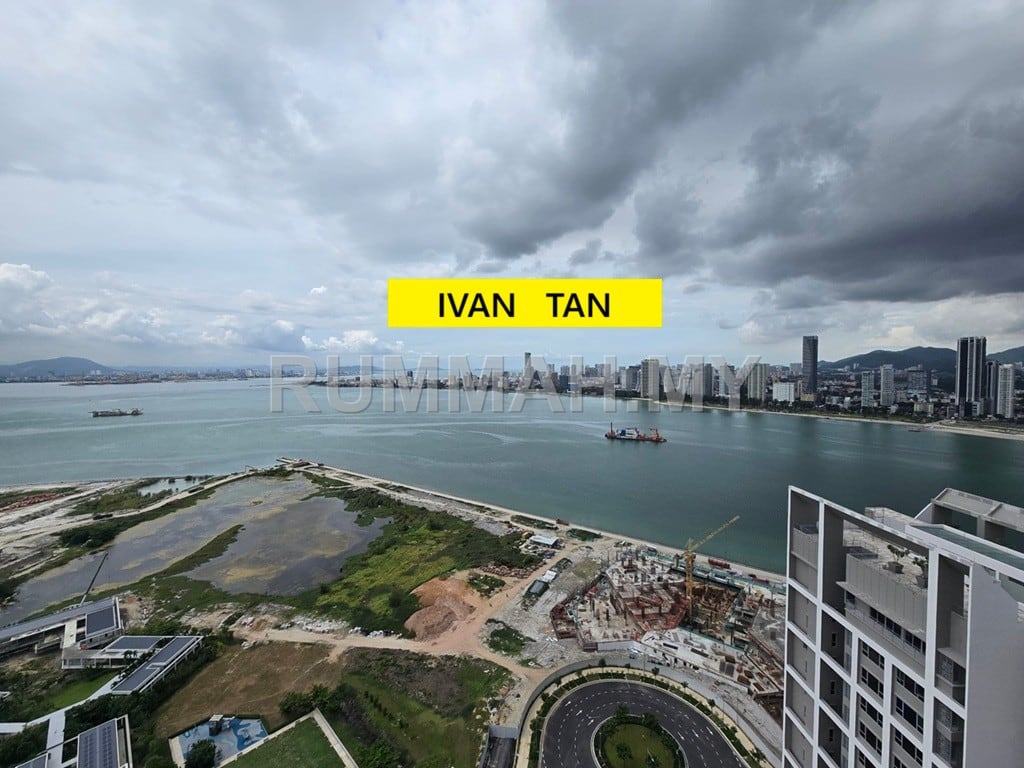 2-bedroom condo in Tanjung Tokong, Penang for sale - The Meg at Andaman Island【 Face Gurney View / strait quay view 】
