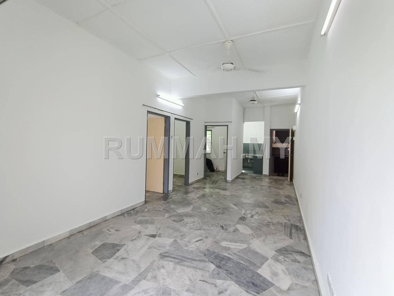 3-bedroom condo in Kosas Ampang, Selangor for rent - Level 3 Shop Apartment For Rent in Kosas, Ampang