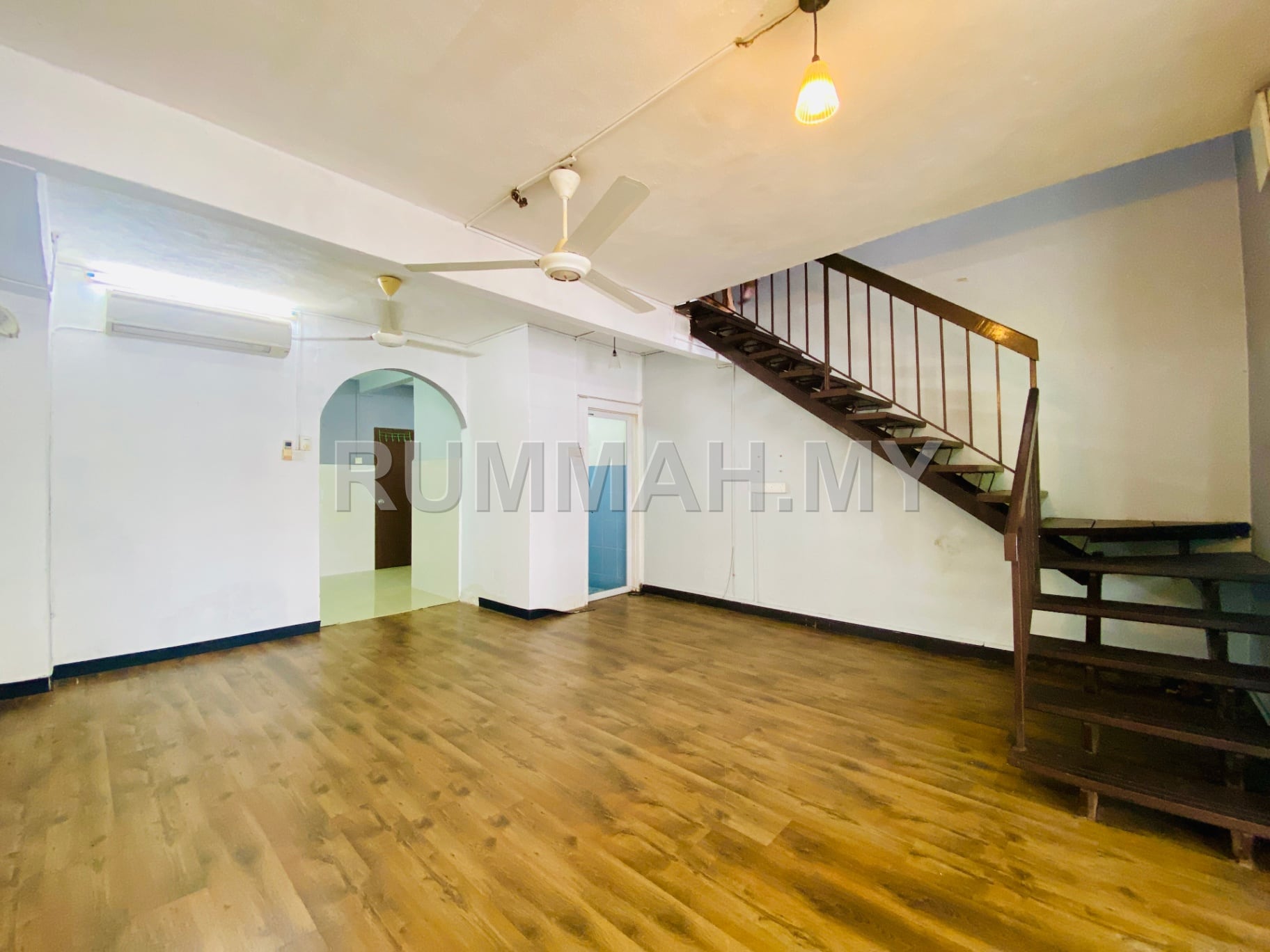 3-bedroom house in Ampang, Selangor for sale - 2 Storey AMPANG INDAH Ampang, Actual, CORNER LOT, FULLY EXTEND, Low Deposit