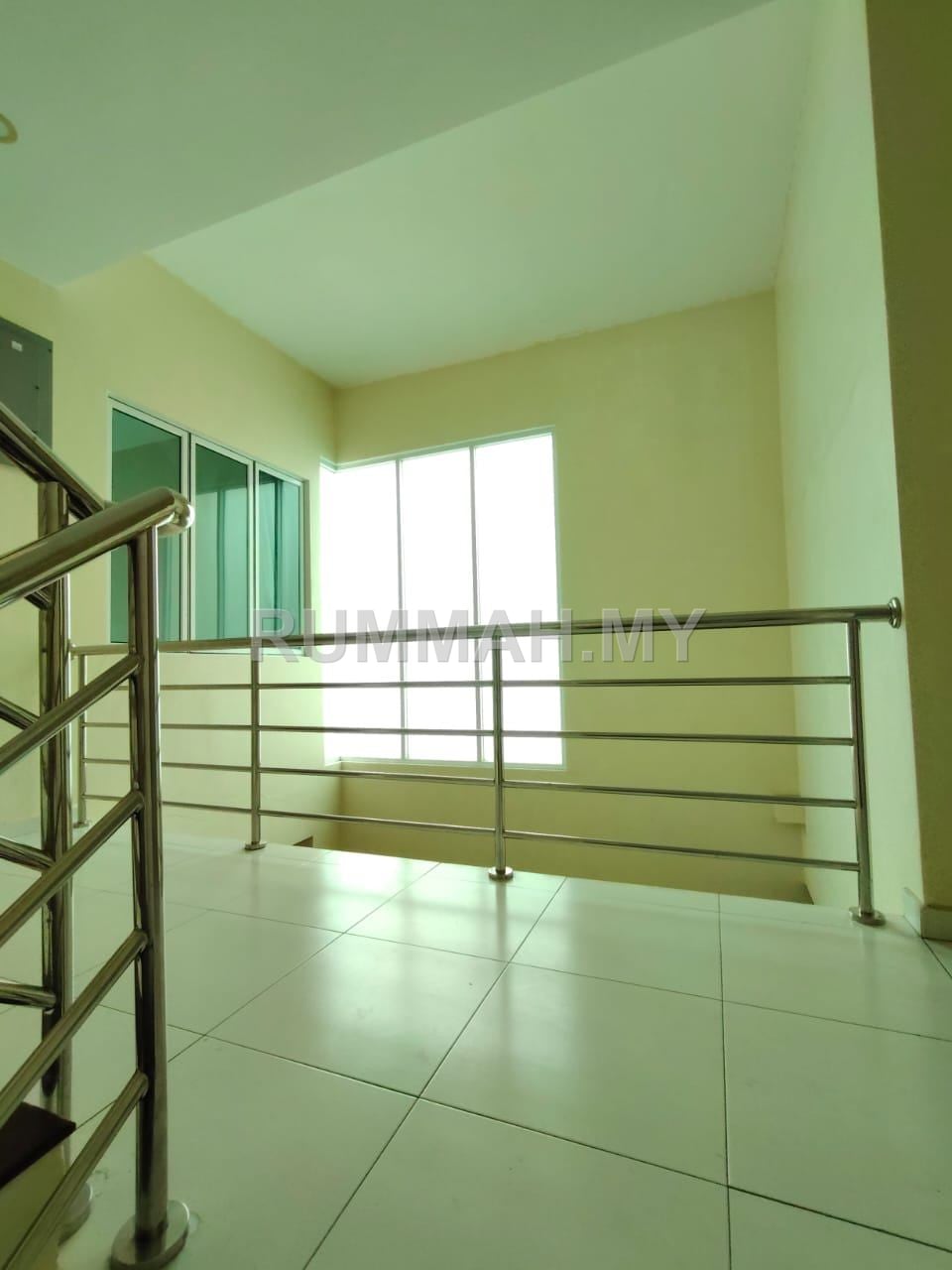 4-bedroom house in Bukit Mertajam, Penang for sale - Bukit Kecil Nice Location 2.5sty Semi D Facing Open Space  Below Market Value 