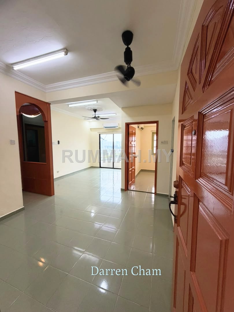 3-bedroom condo in Relau, Penang for rent - Condominium for Rent @ Vista Condominium, Relau | Freehold | Corner