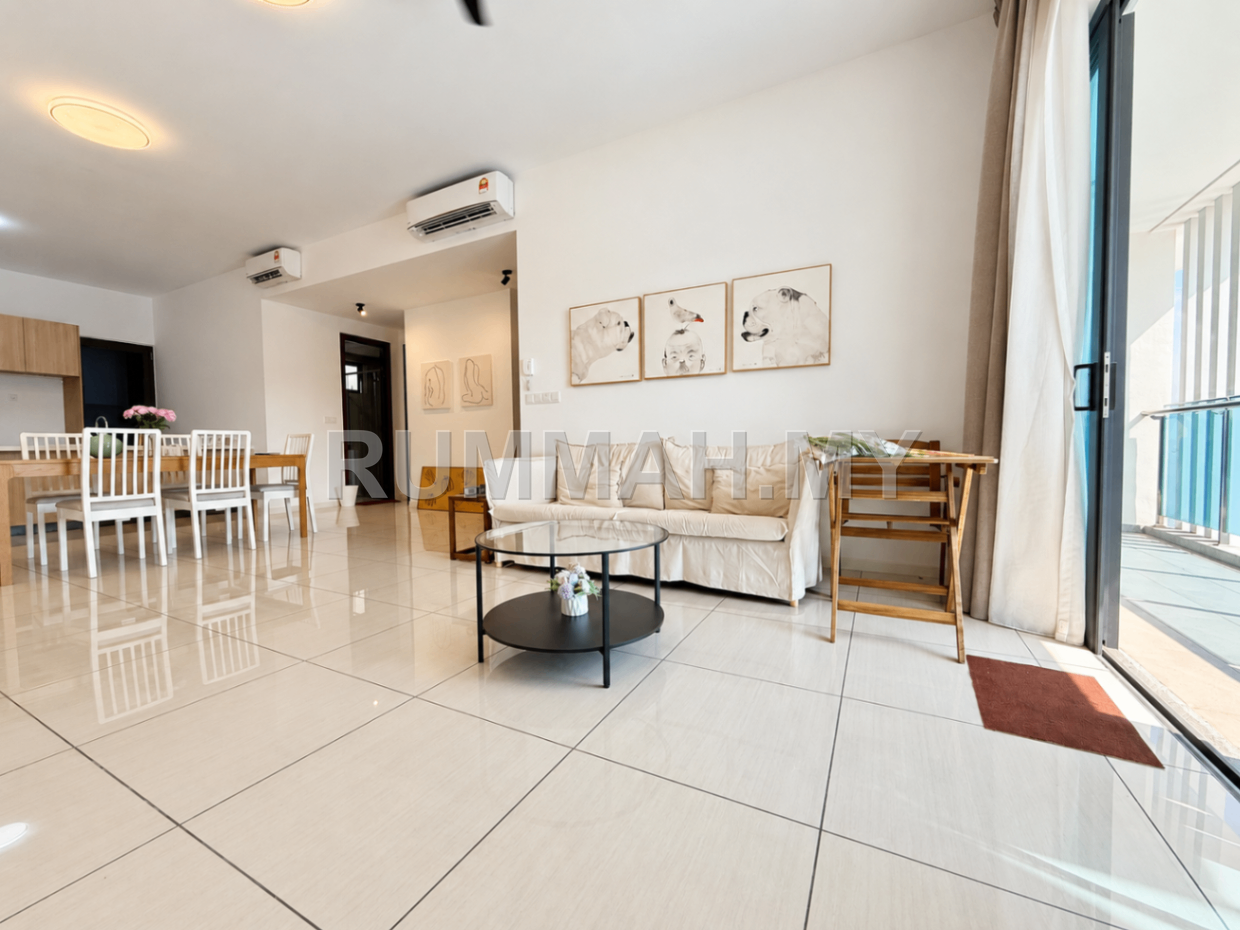 3-bedroom condo in Bayan Lepas, Penang for sale - Queens Residence Q1 Renovated & Seaview 1410sf Queensbay Mall