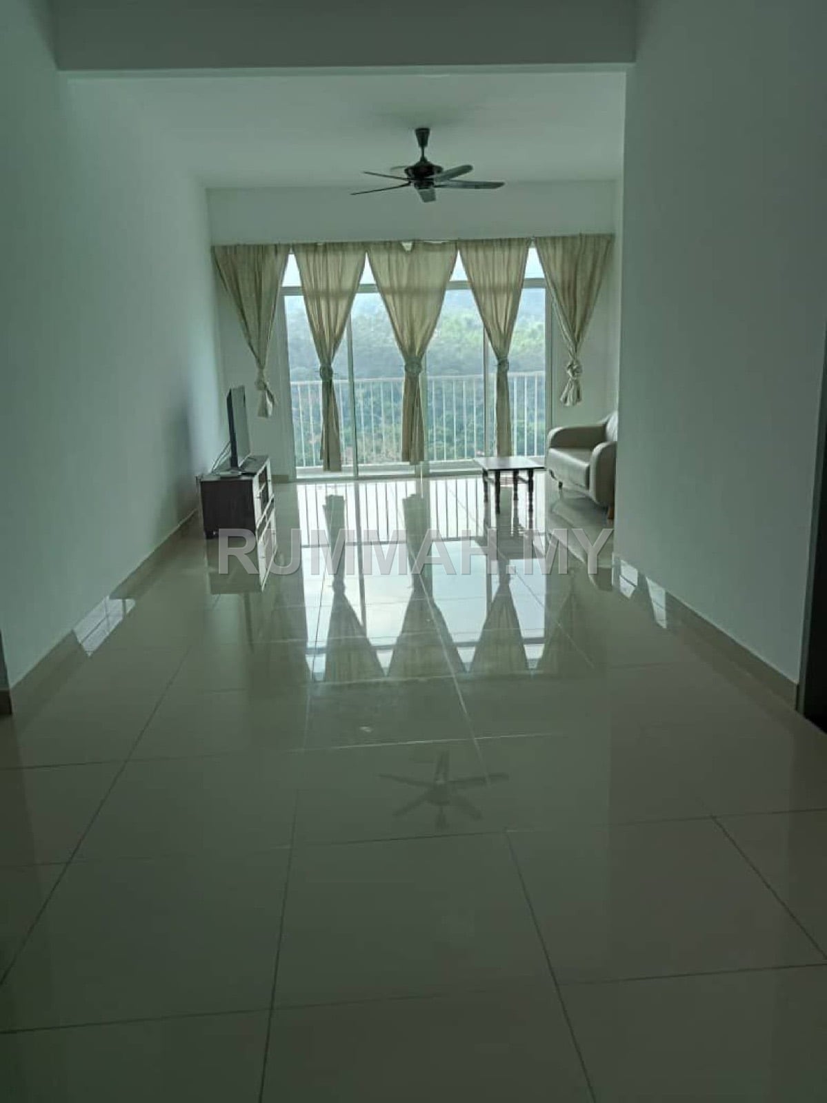 3-bedroom condo in Sungai Ara, Penang for sale - Setia Pinnacle High Floor 1095sf 2CP Partially Reno Sungai Ara
