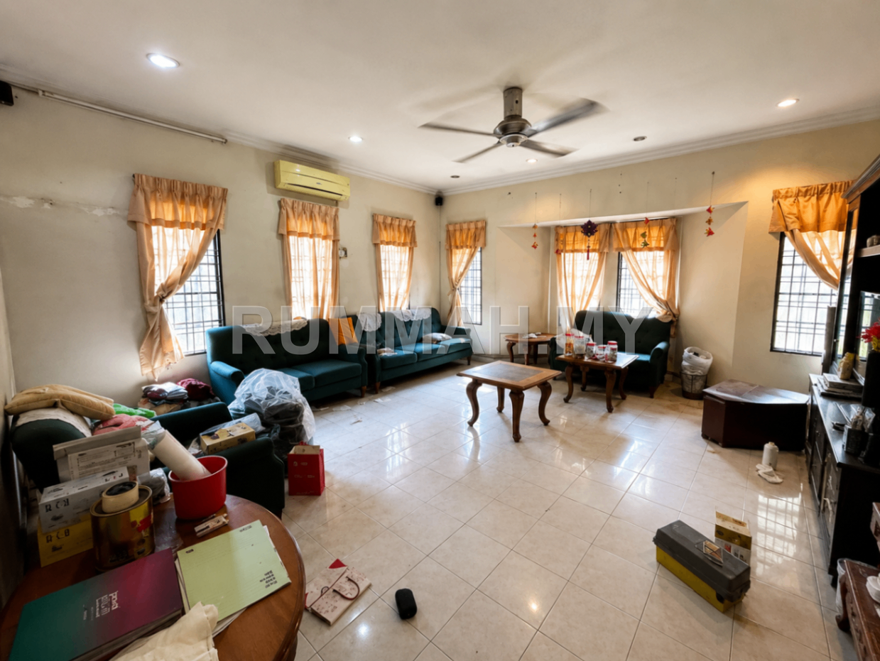 5-bedroom house in Bandar Tun Hussein Onn, Selangor for sale - 2 Storey Bungalow for Sale @ Bandar Tun Hussein Onn
