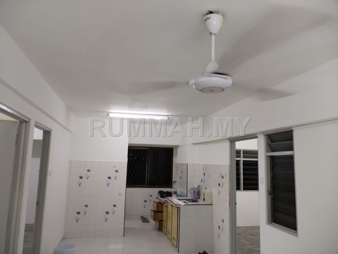 3-bedroom condo in Ayer Itam, Penang for rent - Flat for Rent @ Farlim 4 D, Semarak Api Ayer Itam | Freehold