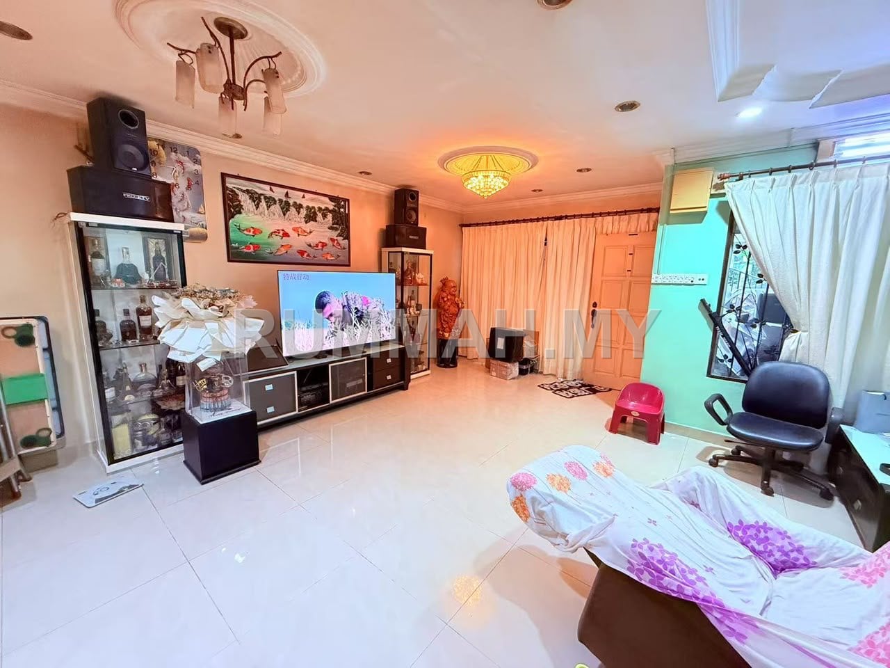 4-bedroom house in Bandar Tun Hussein Onn, Selangor for sale - Extended & Renovated 2 Storey Terrace @ Bandar Tun Hussein Onn