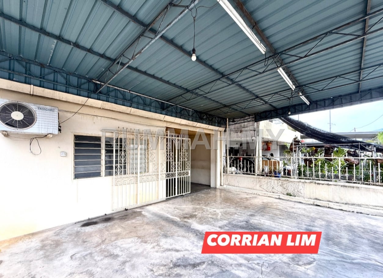 3-bedroom house in Air Itam, Penang for sale - Double Storey Terrace House near Sunshine Mall,Farlim SALE