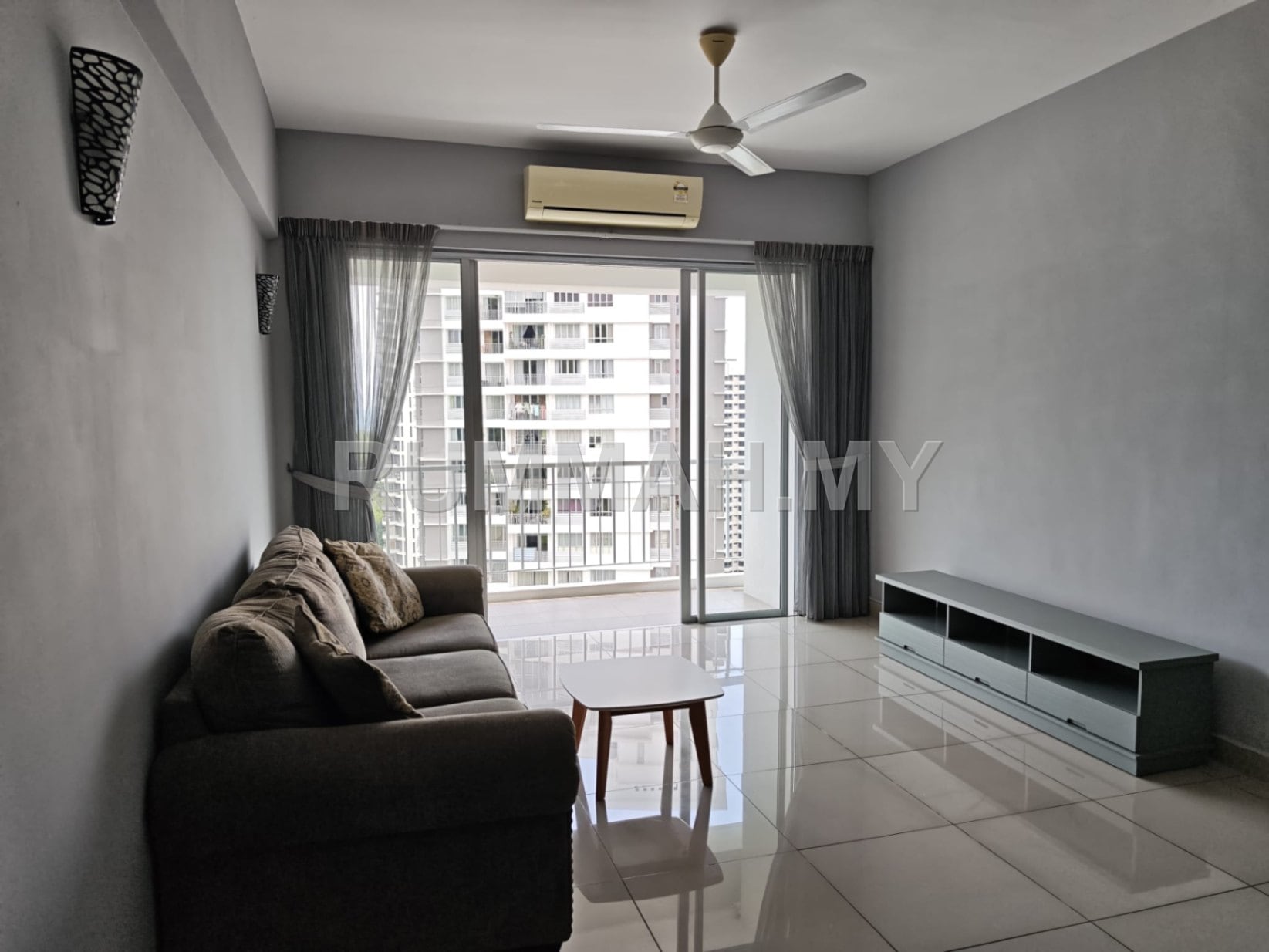 3-bedroom condo in Tanjung Bungah, Penang for rent - Surin Condominium @ Tanjung Bungah For Rent