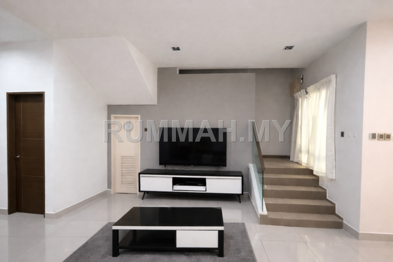 4-bedroom house in Puchong, Selangor for sale - 2-Storey Terrace House for Sale @ Bandar Kinrara, Puchong