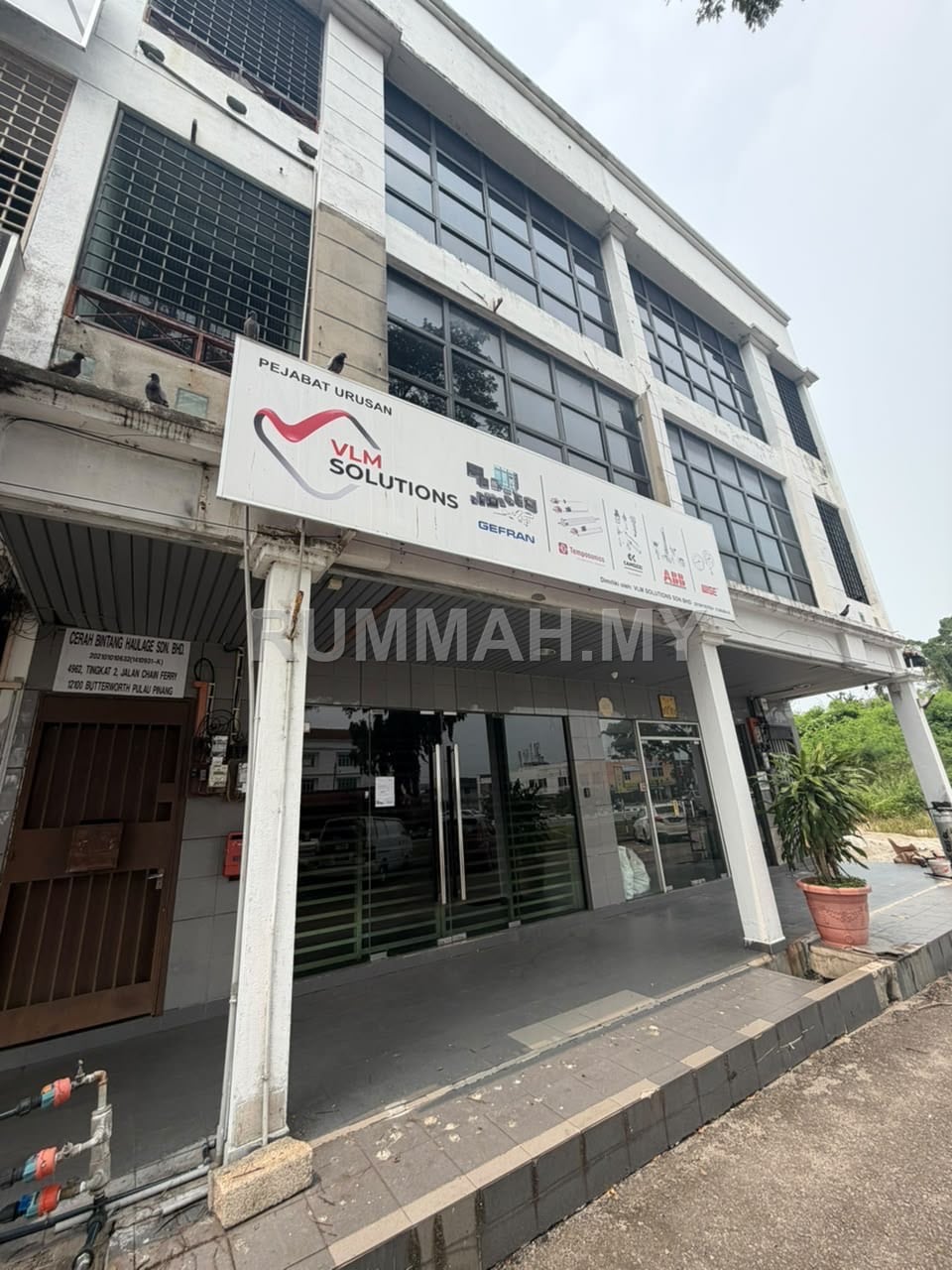 commercial in Butterworth, Penang for sale - Kampung Nyiur Jalan Chain Ferry 3-Storey Commercial Shoplot Butterworth for Sale | 三层商业店屋出售