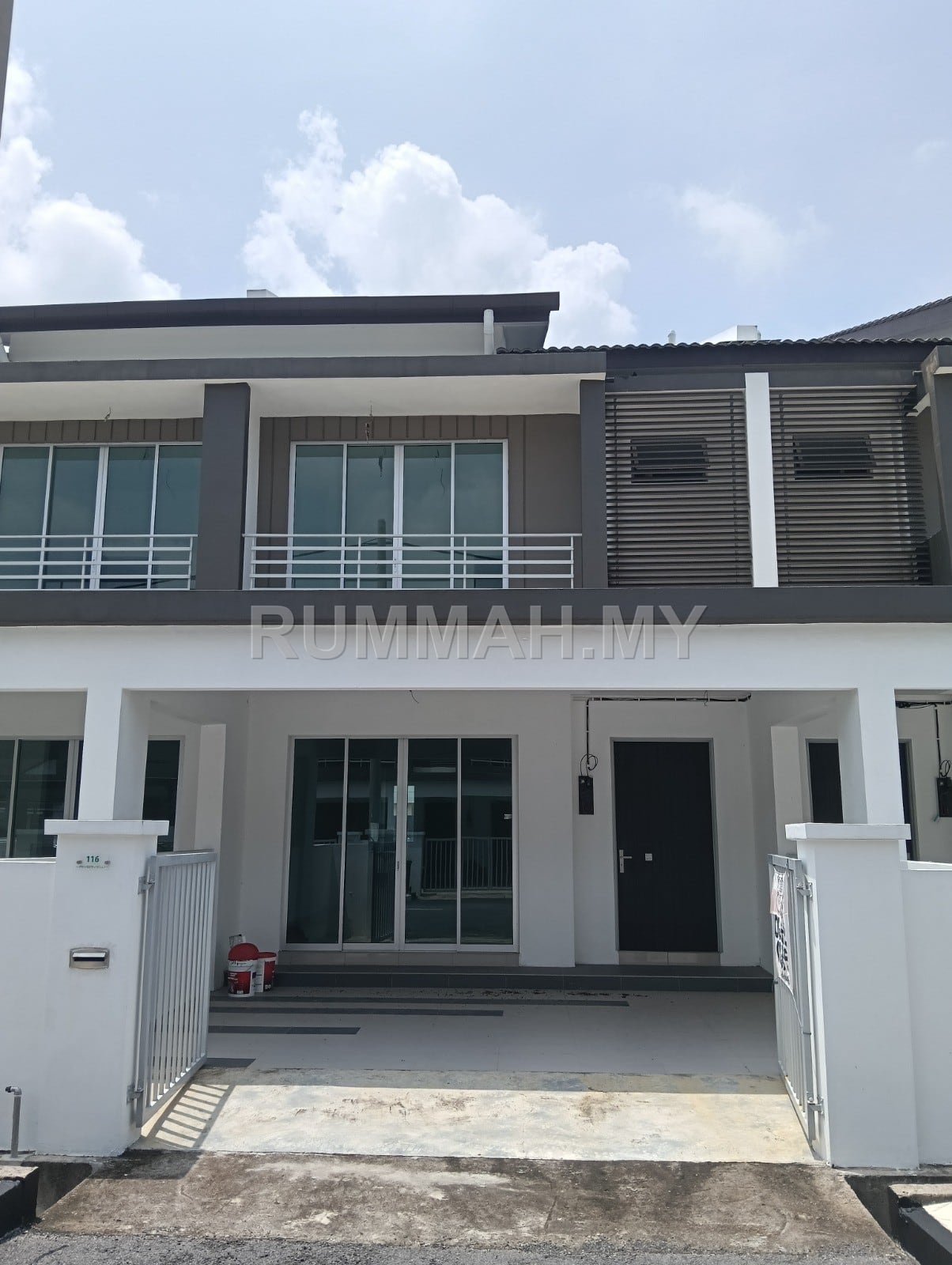 4-bedroom house in Kulim, Kedah for sale - [Gated and Guarded] Double Storrey Terrace, Taman Brokoli Indah, Kulim