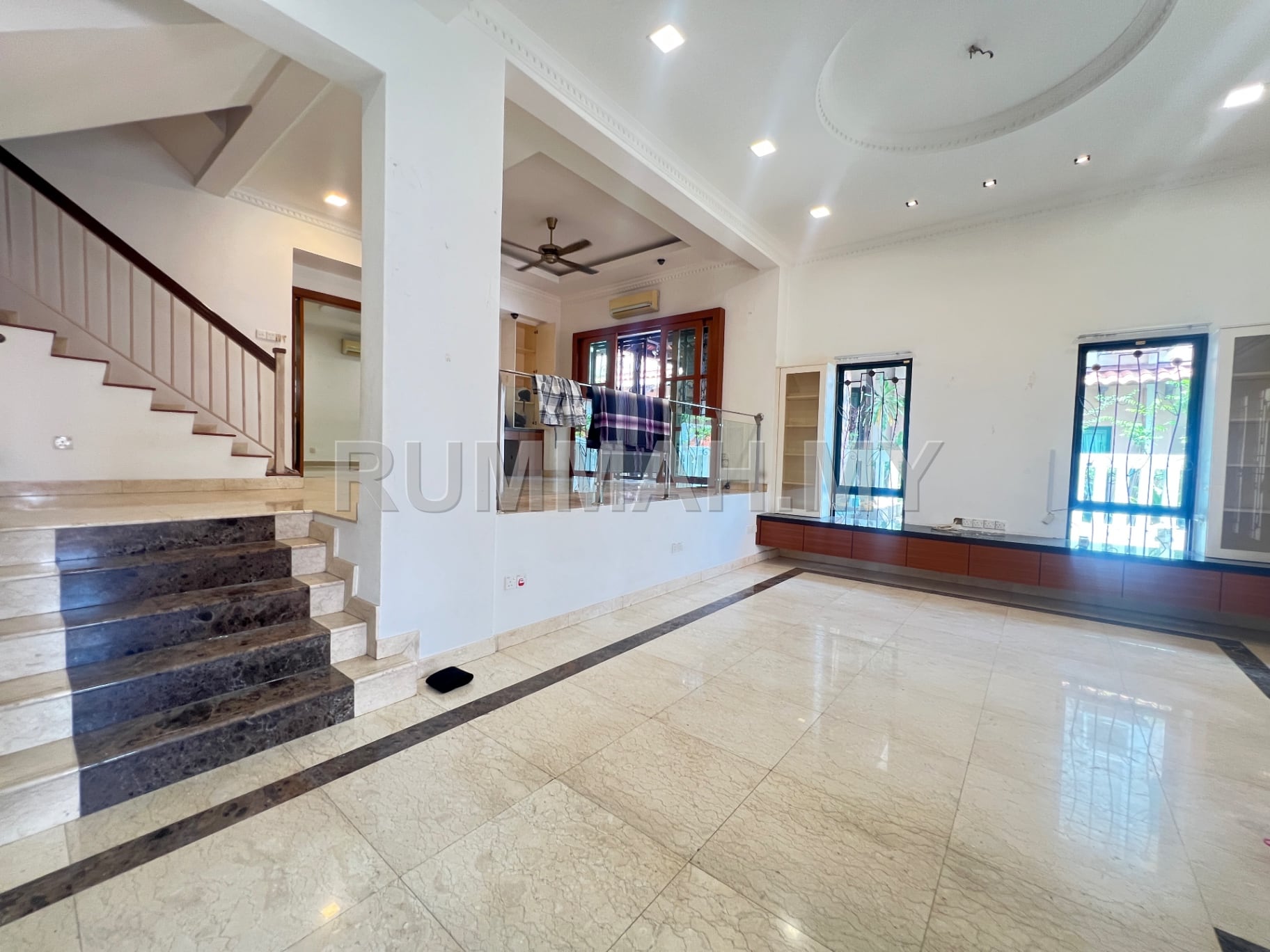 5-bedroom house in Cheras, Kuala Lumpur for sale - 2.5 Storey Semi-D for Sale @ Bukit Segar, KL | Freehold