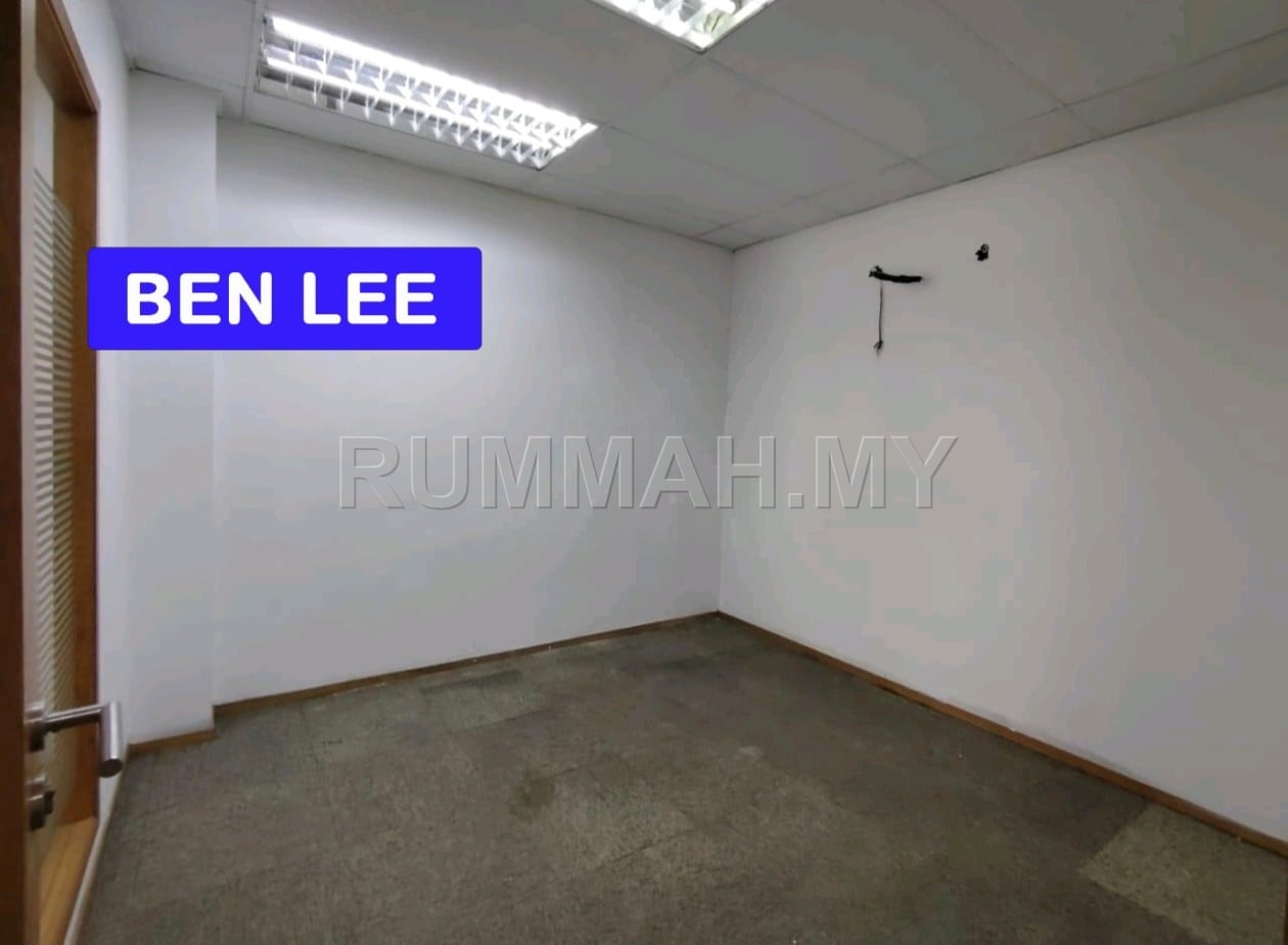 2-bedroom commercial in Gelugor, Penang for rent - Double Storey Shoplot Facing Main Road Jalan Sultan Azlan Shah Gelugor