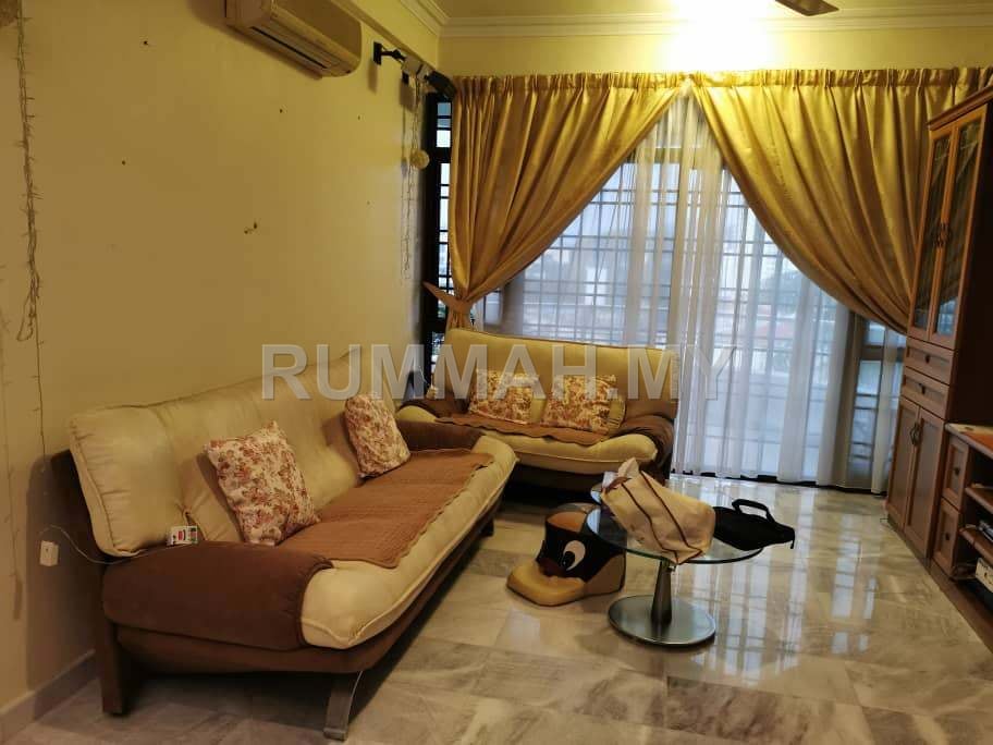 3-bedroom condo in Tanjung Bungah, Penang for sale - Marina Tower(Ratu Mutiara) at Tanjung Bungah 1300sf for sale