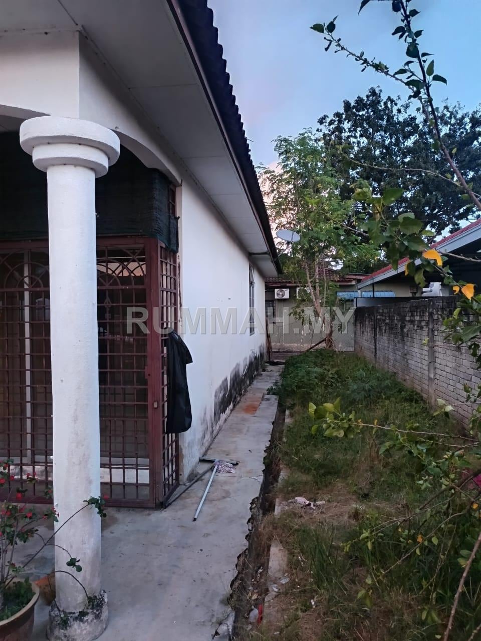 3-bedroom house in Simpang Ampat, Penang for sale - Bandar Tasek Mutiara 1-Storey Terrace Corner 1800sf Bare Unit Simpang Ampat