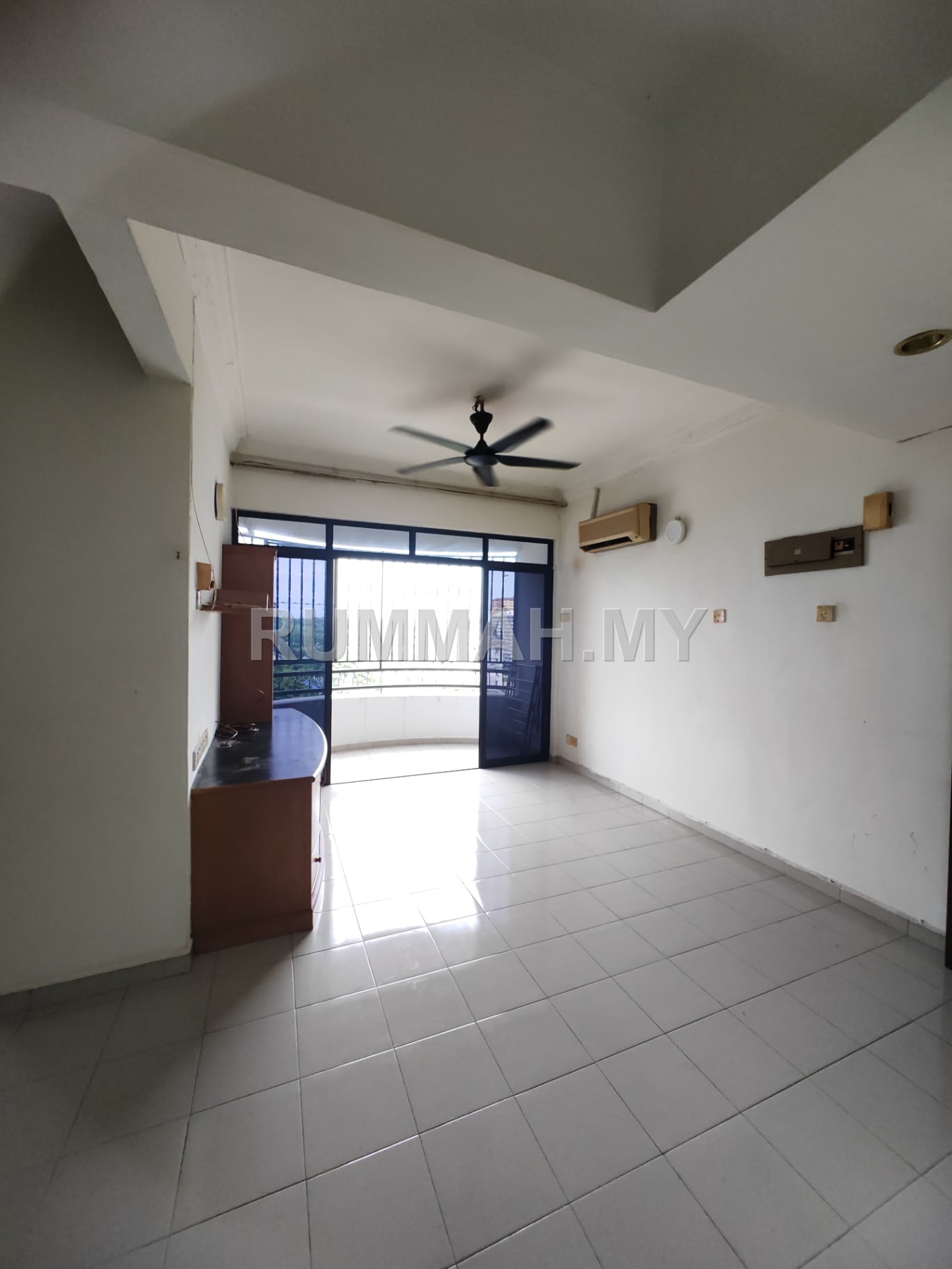 3-bedroom condo in Jelutong, Penang for rent - Taman Jelutong corner unit,  2carparks