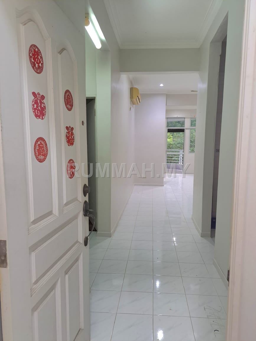 3-bedroom condo in Tanjung Bungah, Penang for sale - Leader Garden @ Tanjung Bungah For Sale