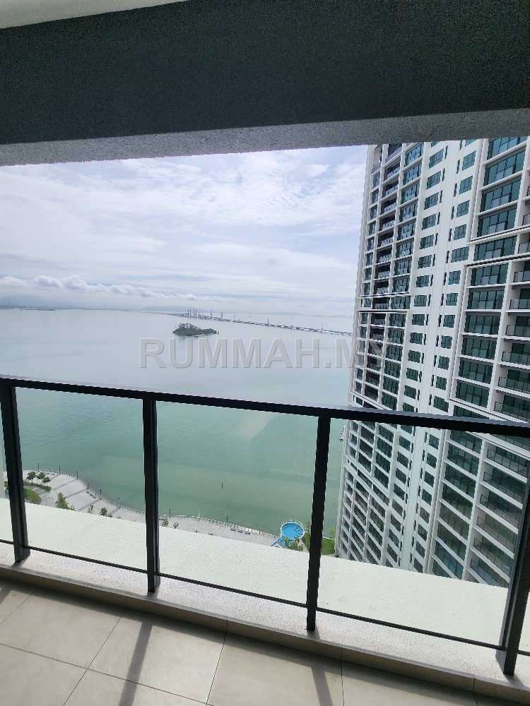 3-bedroom condo in Gelugor, Penang for sale - Mezzo Seaview corner unit high floor next to PWCC the biggest Mall in Penang 