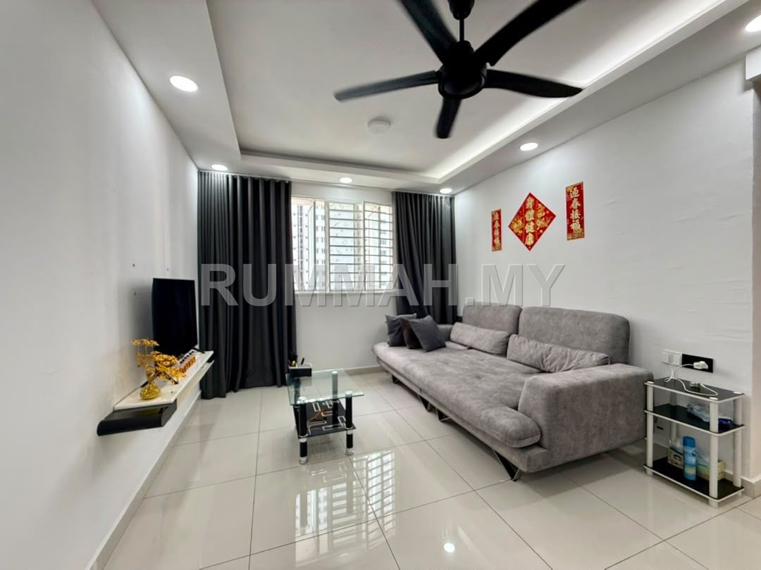 3-bedroom condo in George Town, Penang for sale - The rise collection 1 Fully Renovated  Nice Condition Georgetown