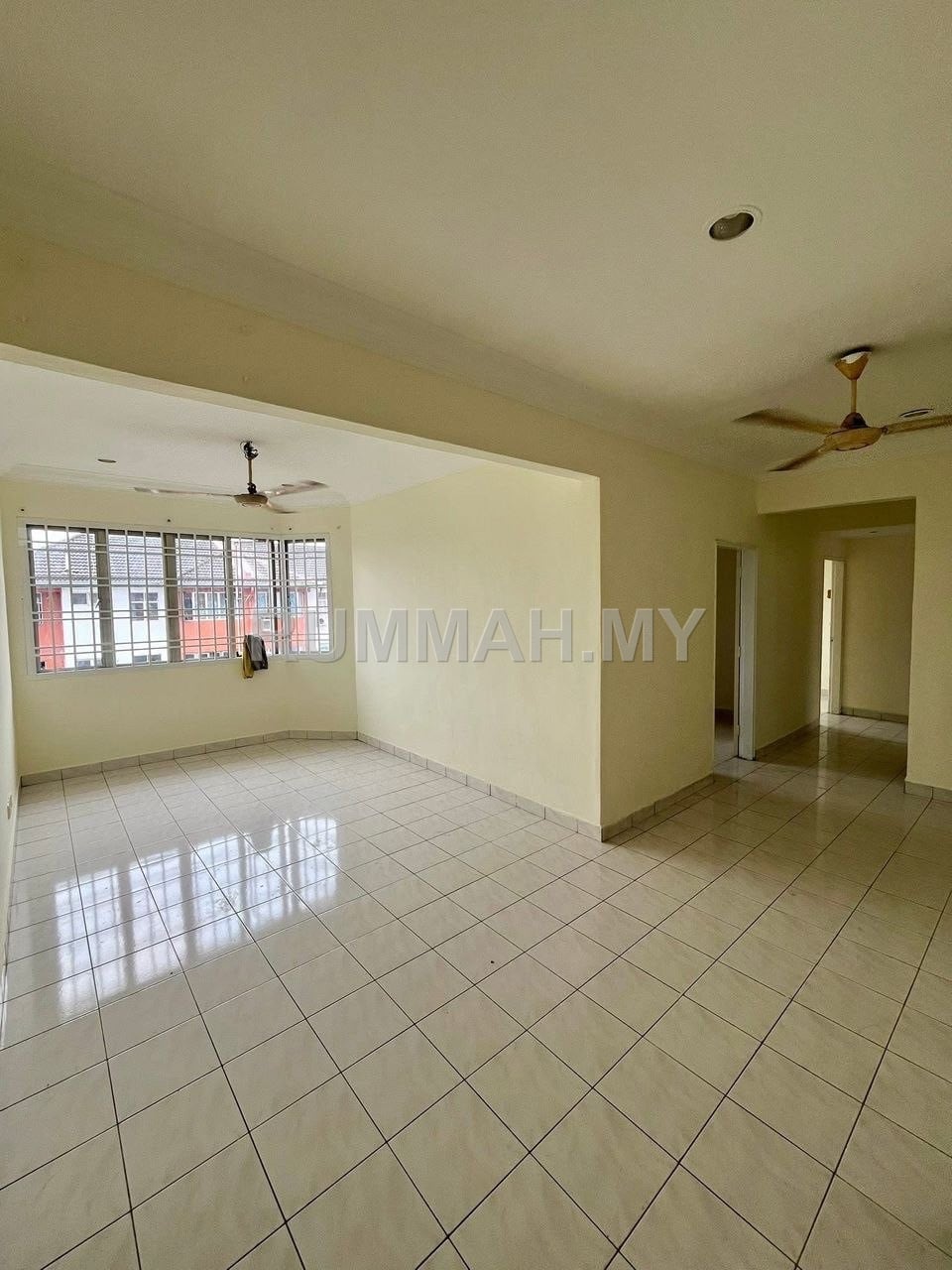 3-bedroom condo in Bandar Putra Kulai, Johor for sale - Renovated 3 Bedroom Apartment 885 sqft, Sri Putra Bandar Putra Kulai