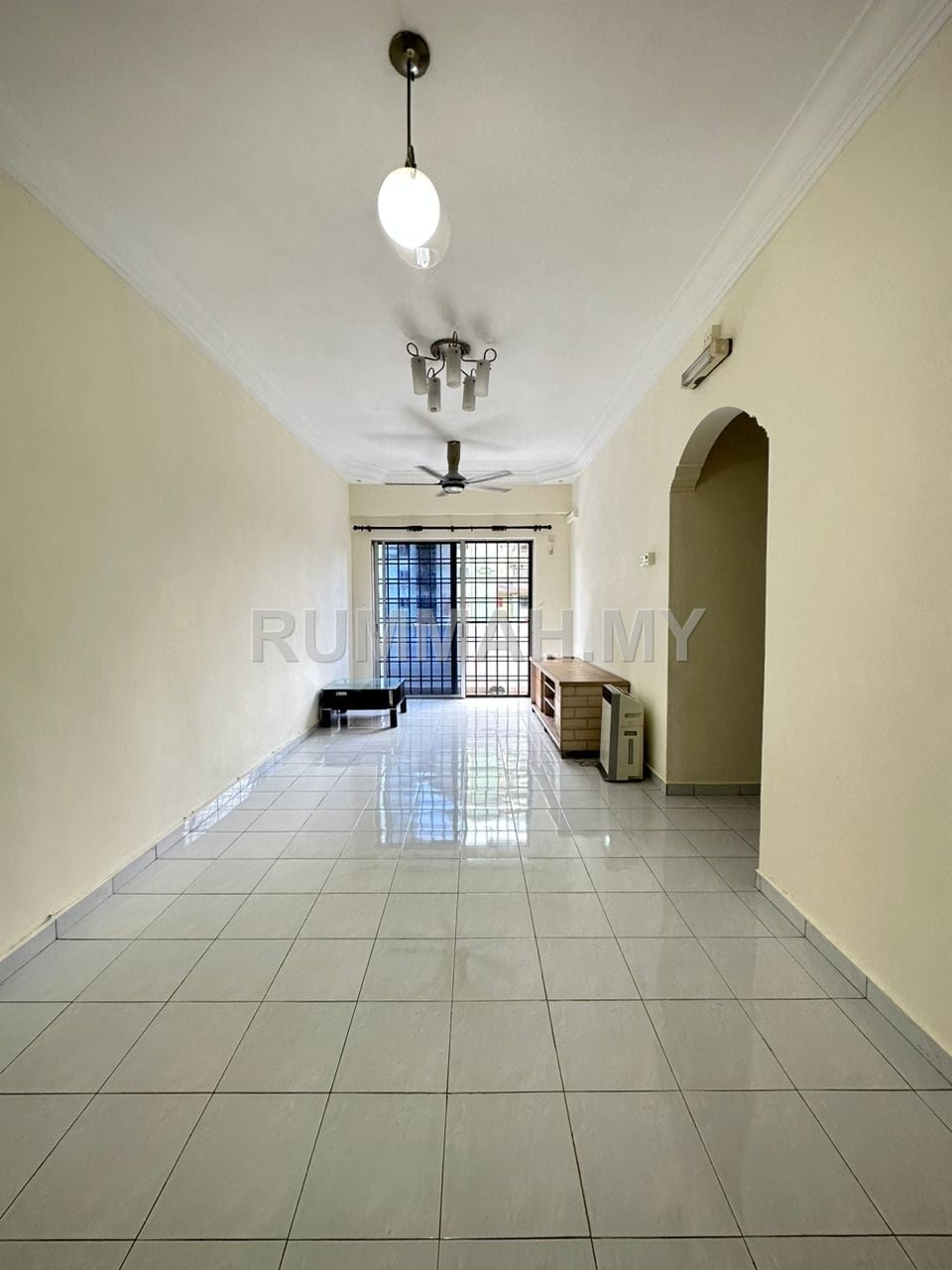 3-bedroom condo in Taman Tampoi Indah, Johor for sale - 3 Bedroom Apartment 904 sqft with Lift, Sri Kenari Tampoi Indah