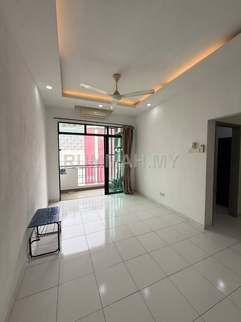 3-bedroom condo in Tampoi, Johor for sale - Fully Furnished 3 Bedroom Apartment 954 sqft, Jentayu Residence Tampoi