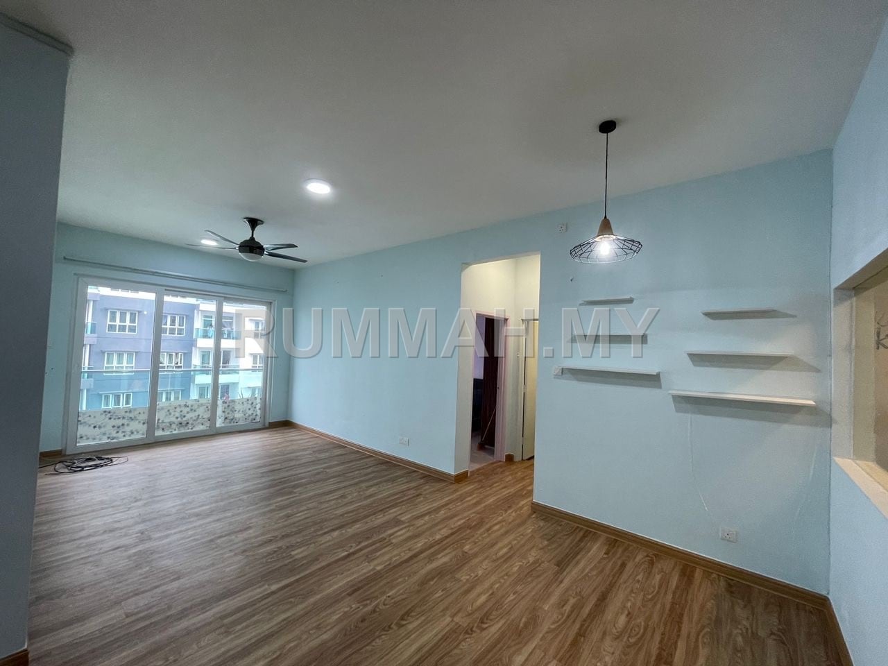 3-bedroom condo in Larkin, Johor for sale - 3 Bedroom Apartment 1,195 sqft, Seasons Luxury Apartments Larkin